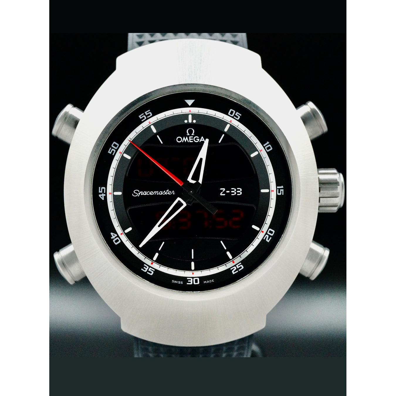 Omega 325.92.43.79.01.001 Spacemaster Z-33 Chronograph 43 X 53mm