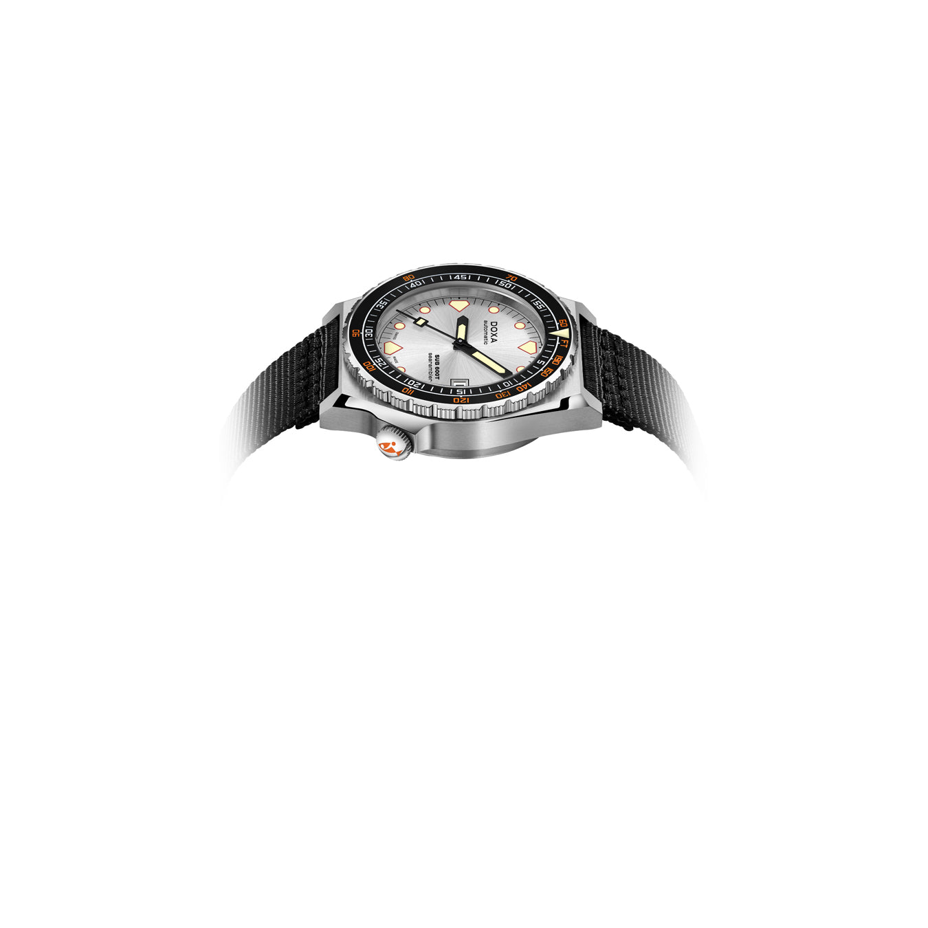 DOXA Sub 600T Searambler 861.10.021.20-N on NATO Strap