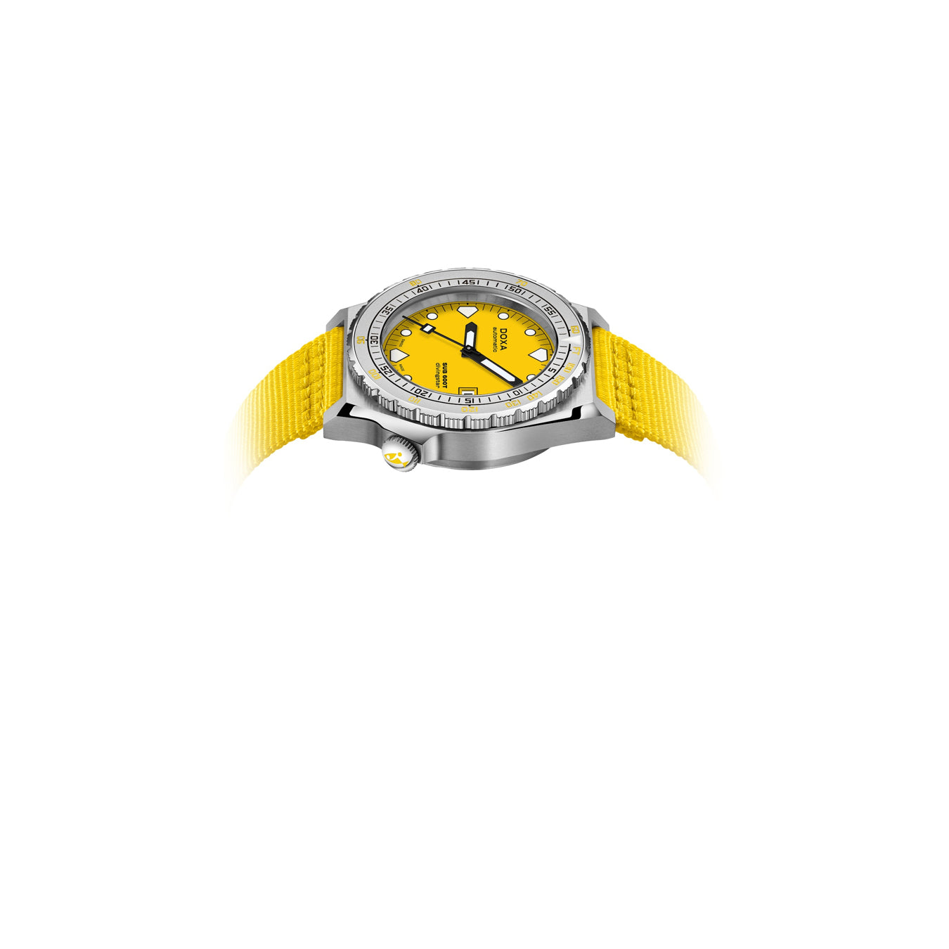 DOXA Sub 600T Divingstar 862.10.361.31-N on NATO Strap