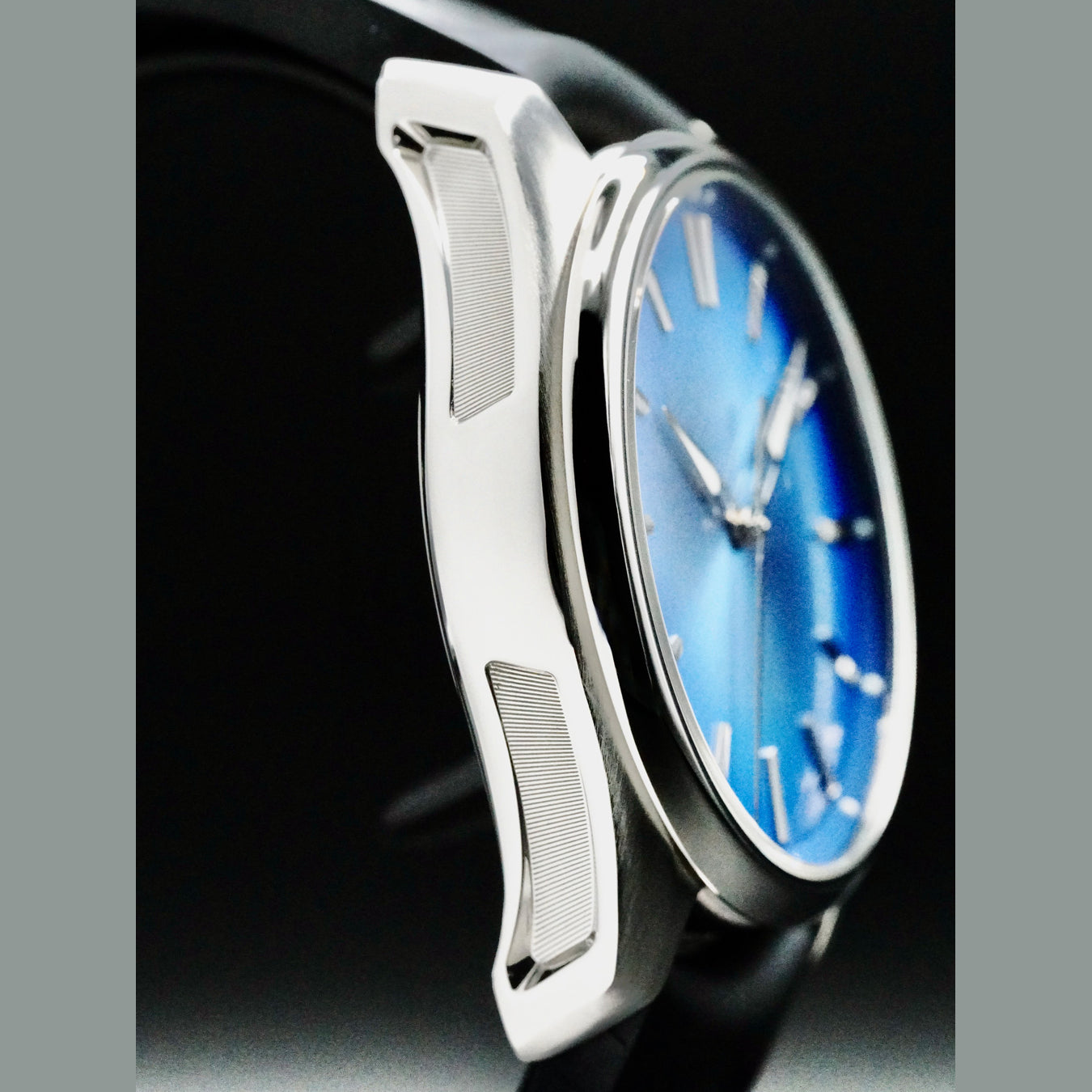 H. Moser & Cie 3200-1217 Pioneer Centre Seconds Artic Blue Fume Dial