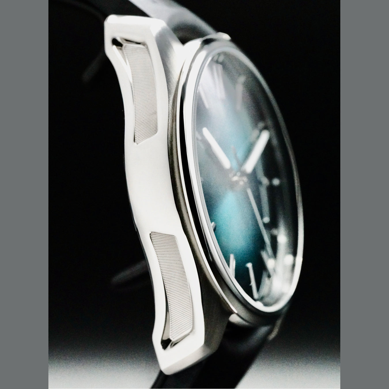 H. Moser & Cie. 3200-1214 Pioneer Centre Seconds Mega Cool