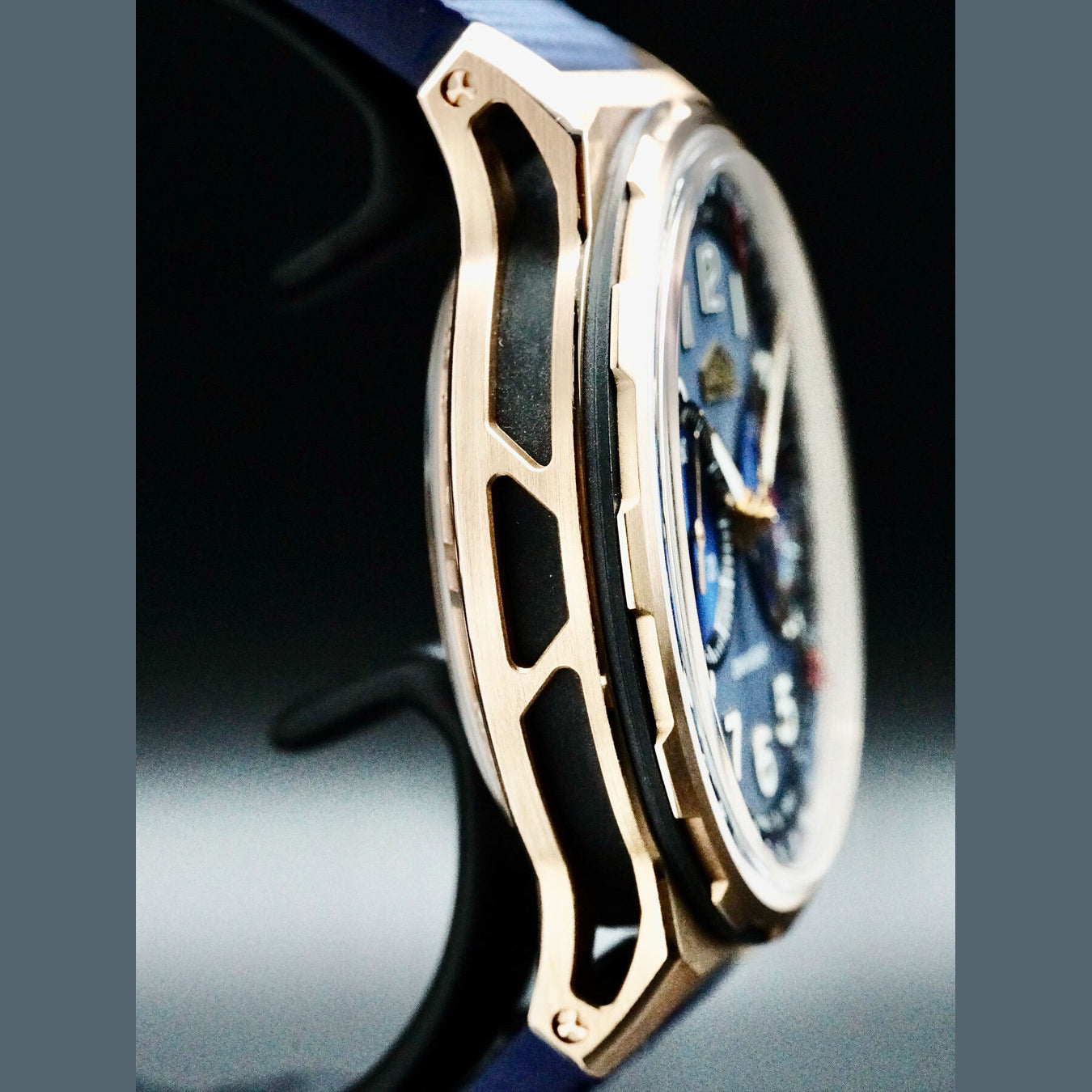 Angelus 0CDZE.U02A.K009H Chronodate Gold Blue