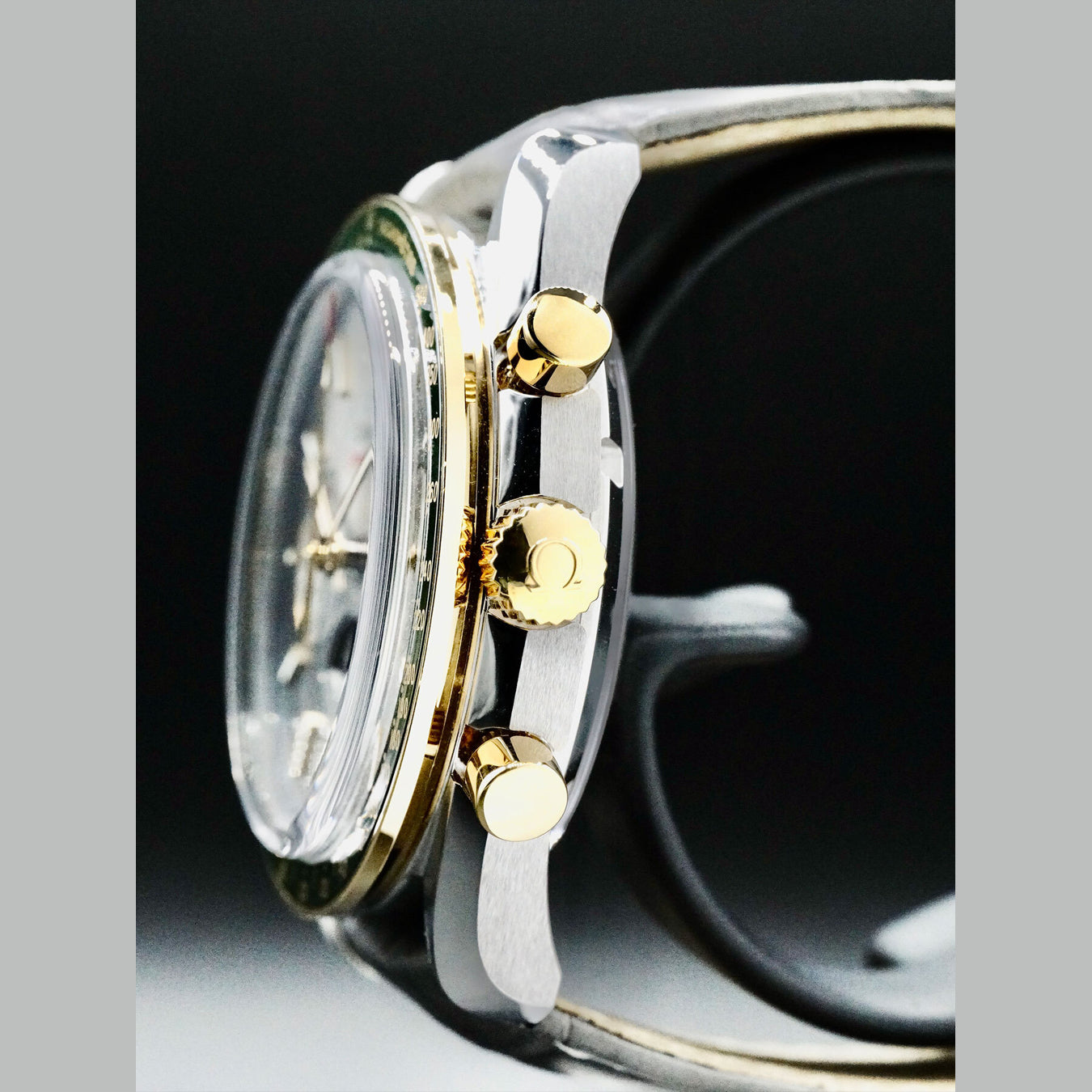 Omega 304.23.44.52.06.001 Speedmaster Moonwatch Master Chronometer Moonphase