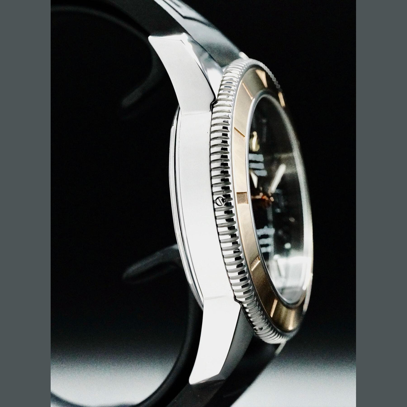 Breitling U1732112/BA61 Super Ocean Heritage 42