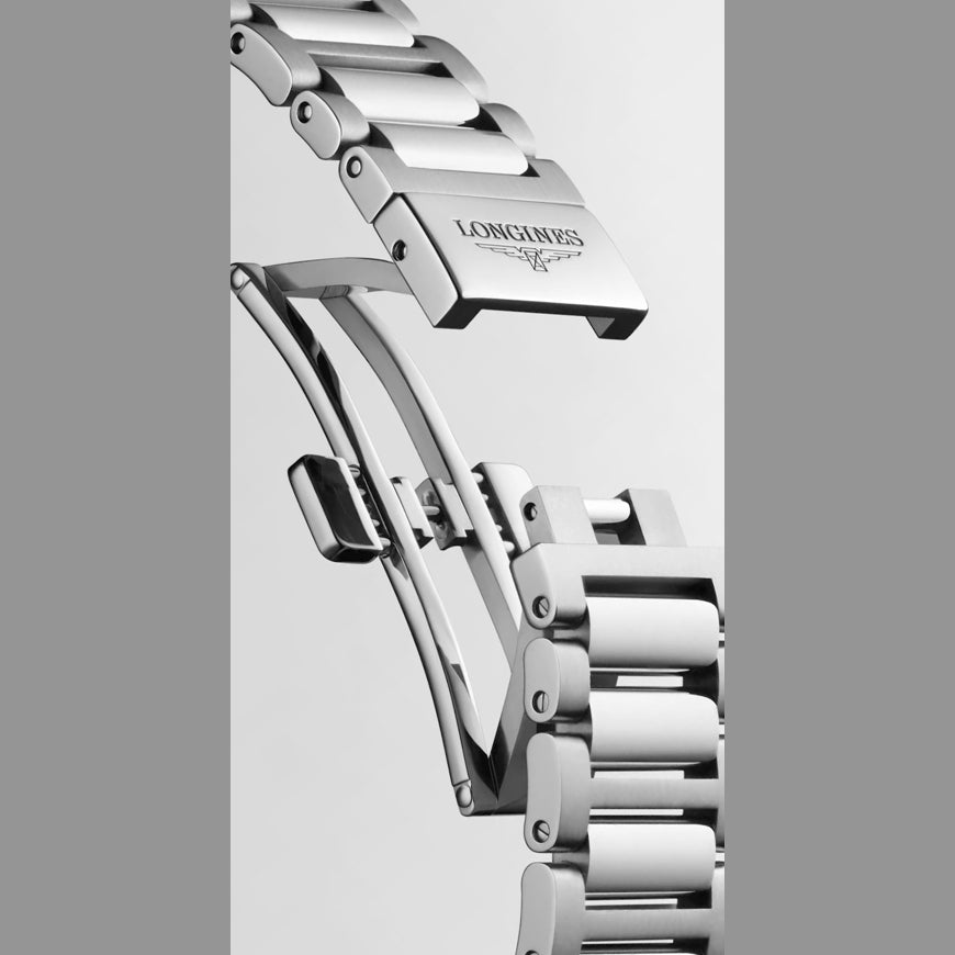Longines L3.720.4.72.6 Conquest Silver Dial on Bracelet
