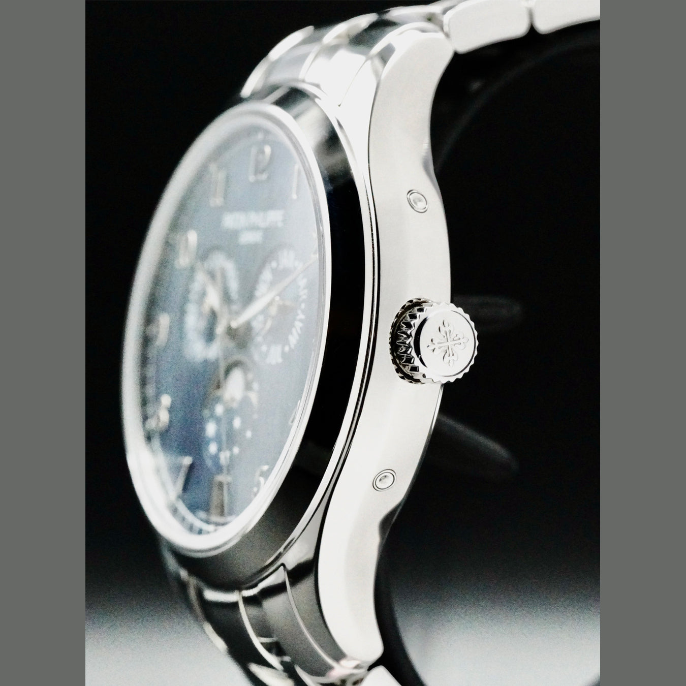 Patek Philippe 4947/1A-001 Annual Calendar Moon Phases