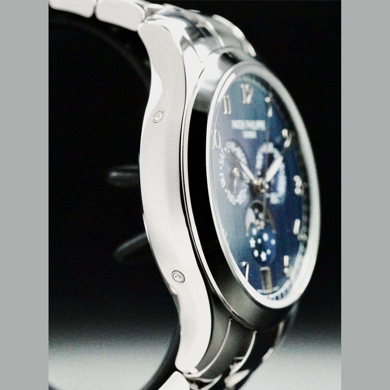 Patek Philippe 4947/1A-001 Annual Calendar Moon Phases