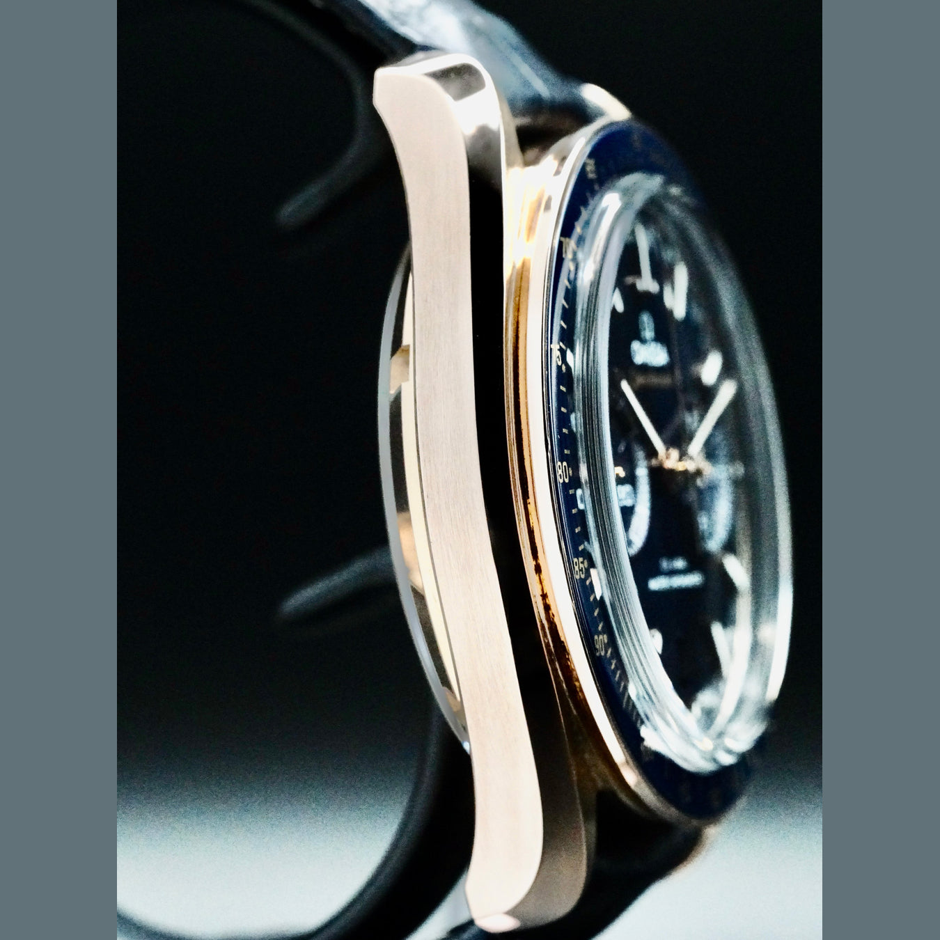 Omega 329.53.44.51.03.001 Speedmaster Racing Master Chronometer Sedna Gold