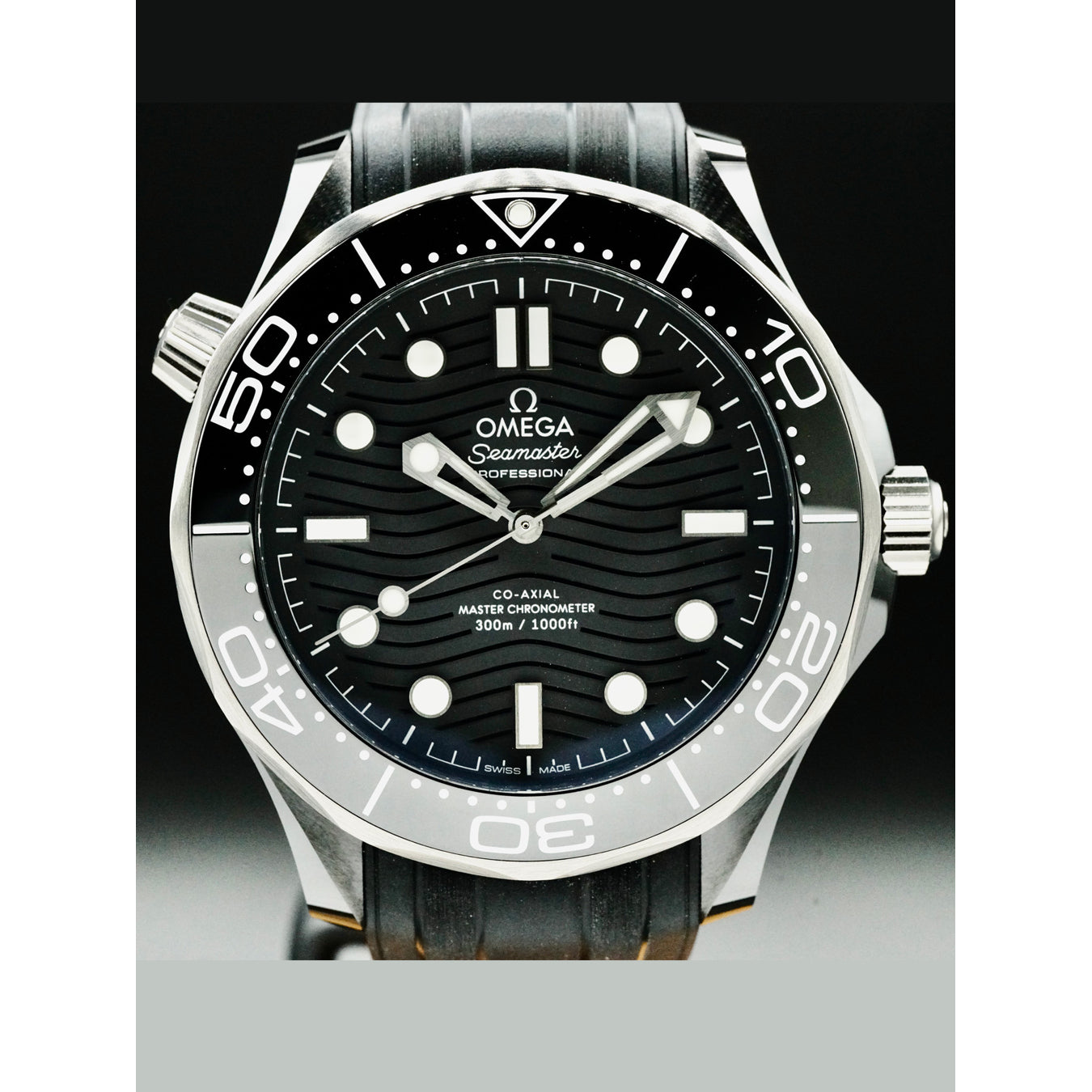 Omega 210.92.44.20.01.001 Seamaster Diver 300m Co-Axial Master Chronometer Ceramic
