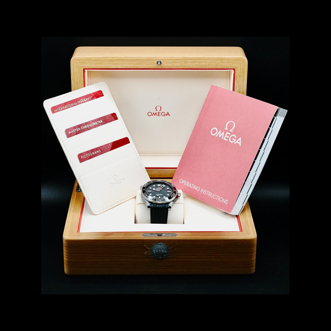 Omega 210.92.44.20.01.001 Seamaster Diver 300m Co-Axial Master Chronometer Ceramic