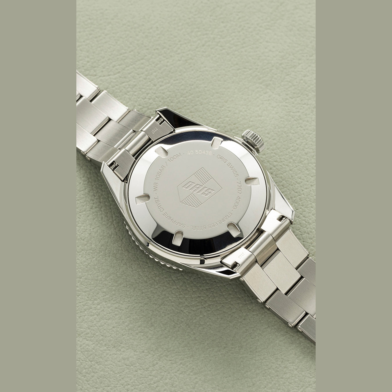 Oris 01 733 7707 4057-07 8 20 18 Divers Sixty-Five Date 40mm