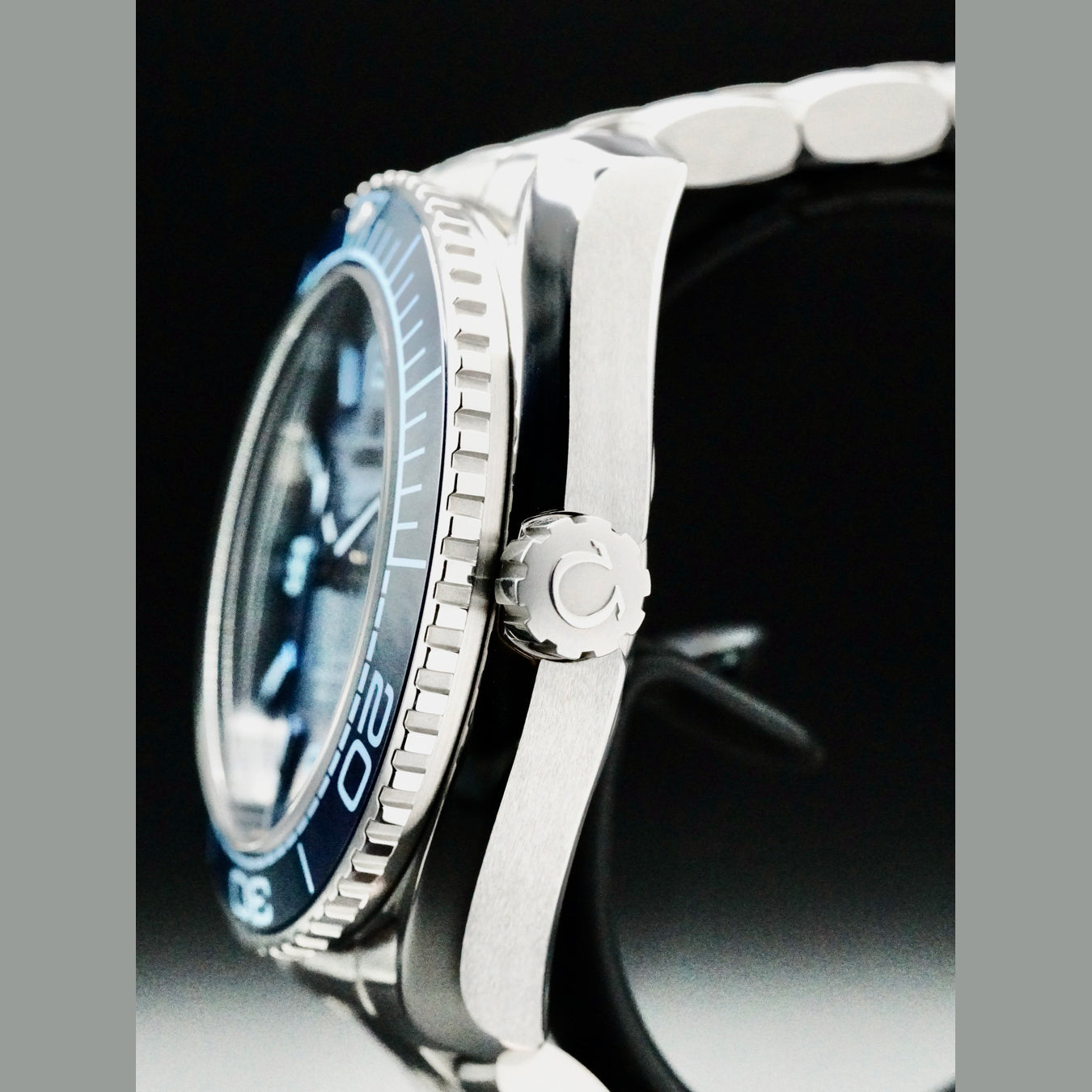 Omega 215.30.40.20.03.002 Seamaster Planet Ocean 600M Summer Blue