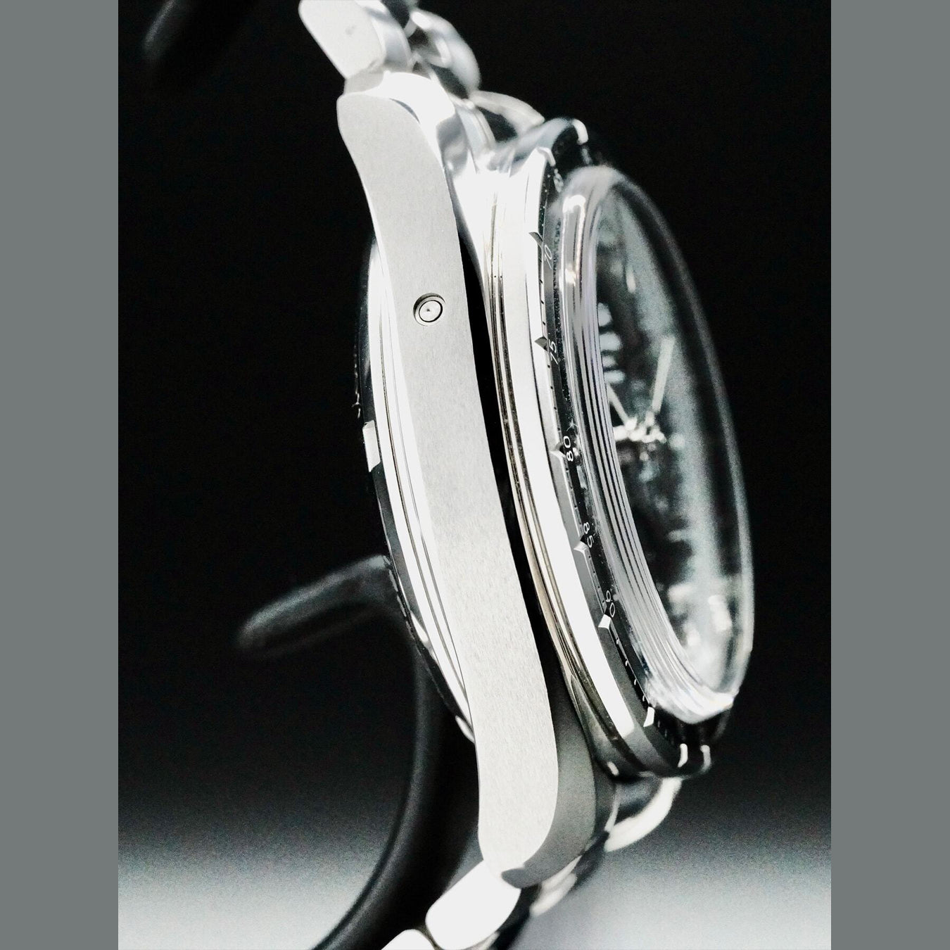 Omega 324.30.38.50.01.001 Speedmaster 38 Co-Axial Chronograph
