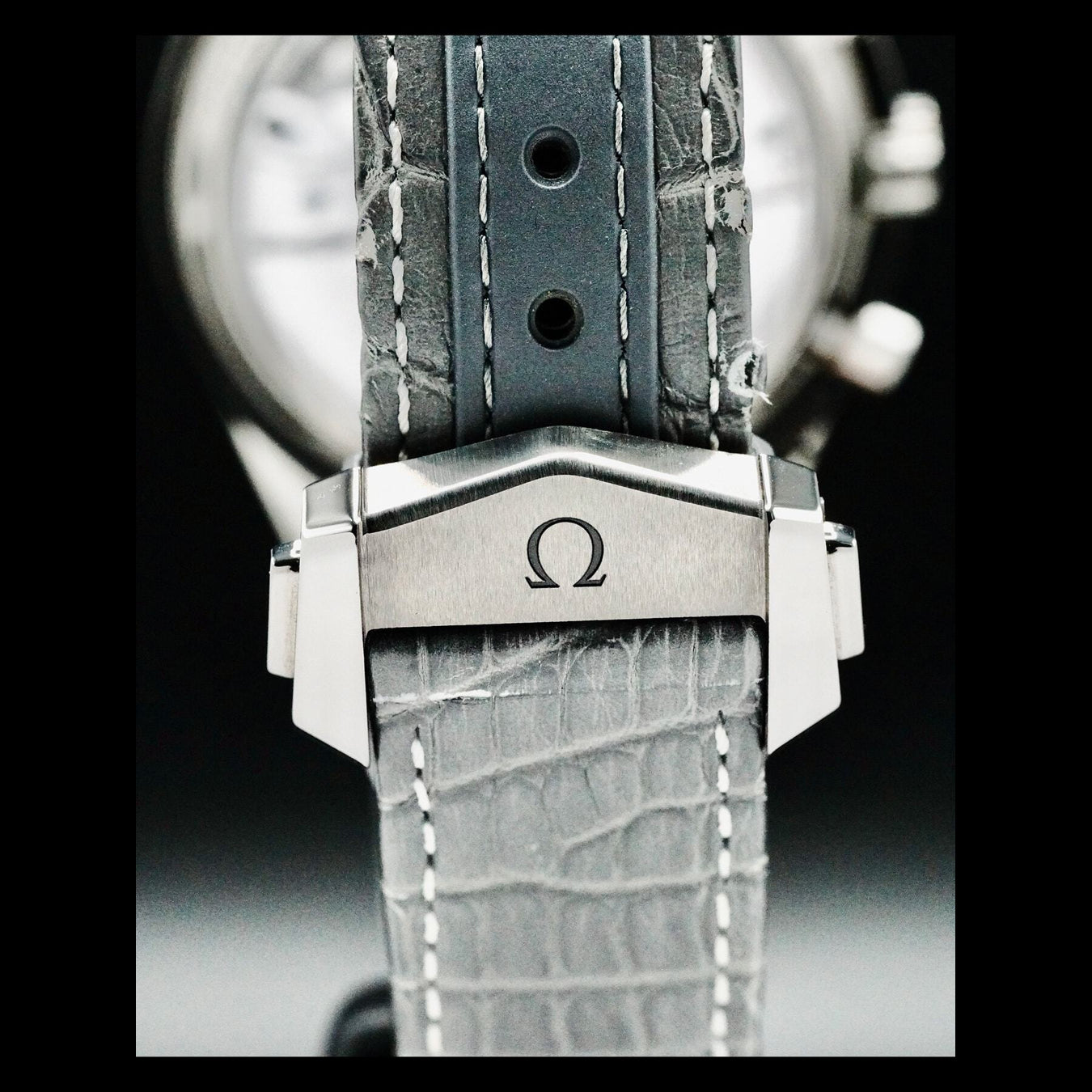 Omega 311.93.44.51.99.002 Grey Side of the Moon 44.25mm