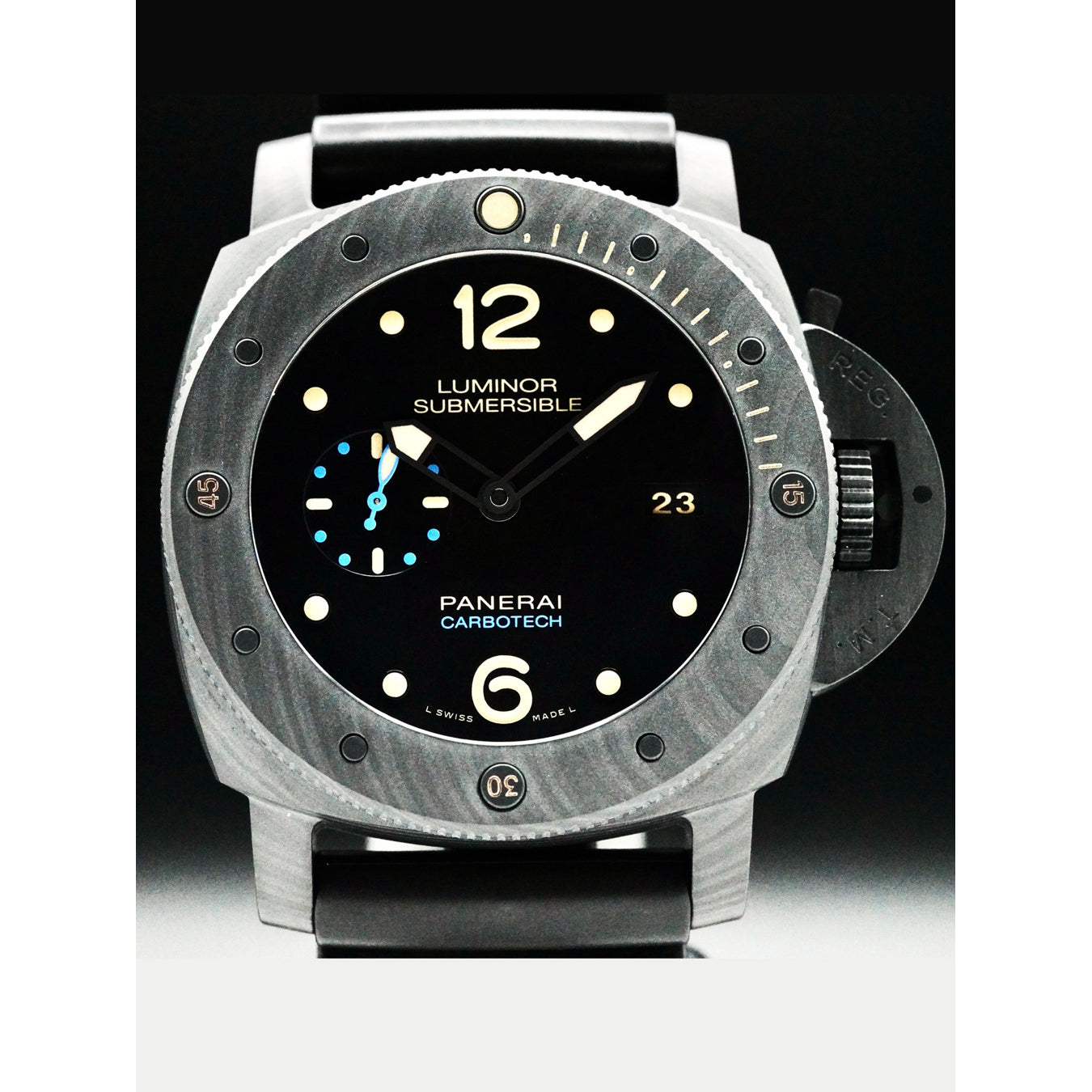 Panerai PAM00616 Luminor Submersible Carbotech