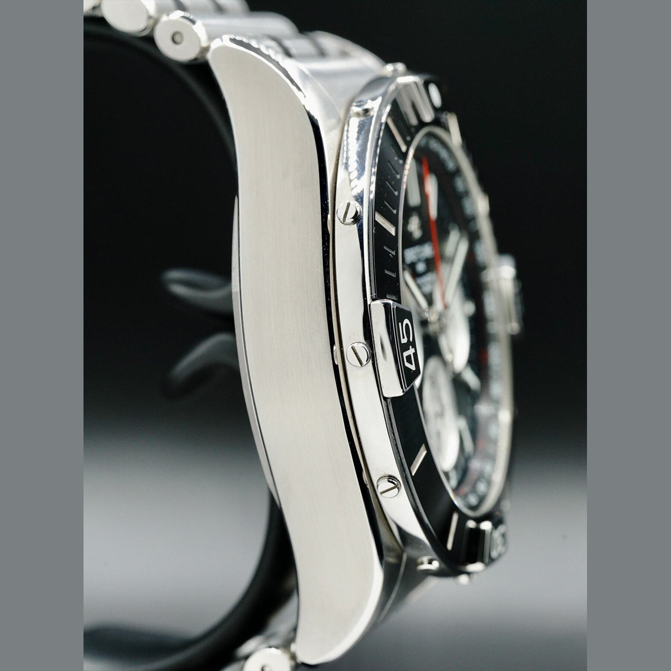 Breitling AB0136 Super Ocean
