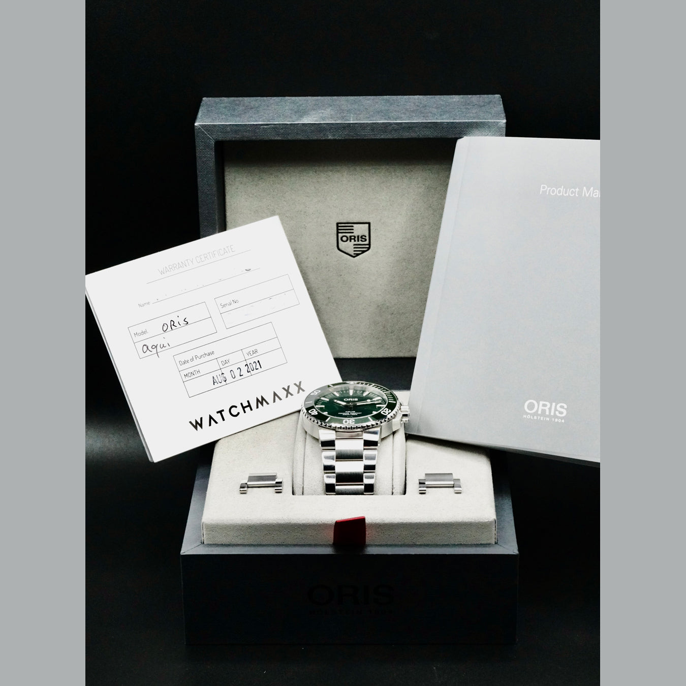 Oris 01 733 7730 4157-07 8 24 05PEB Aquis Date Green Dial on Bracelet