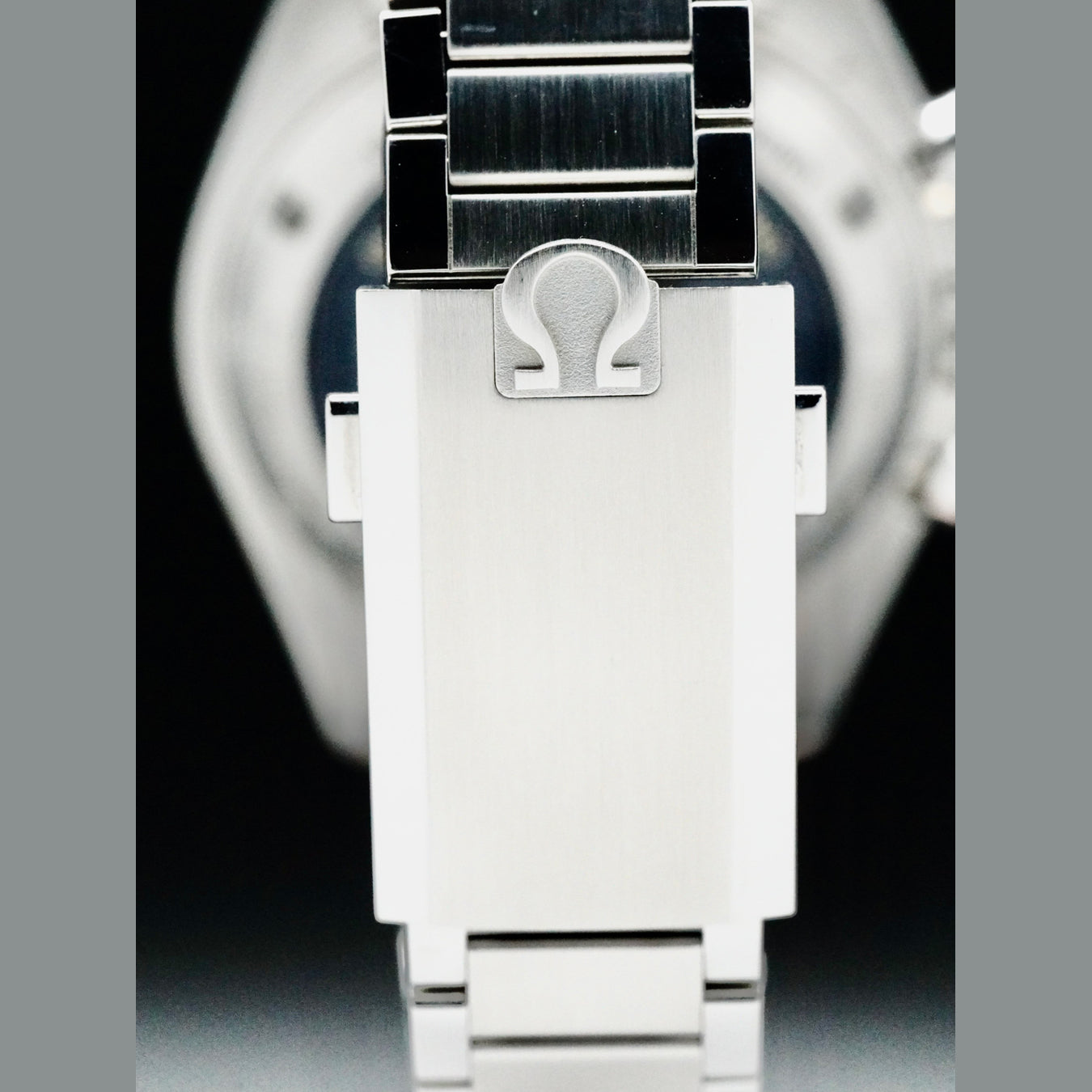 Omega 310.20.42.50.01.001 Speedmaster Moonwatch Apollo 11 50th Anniversary