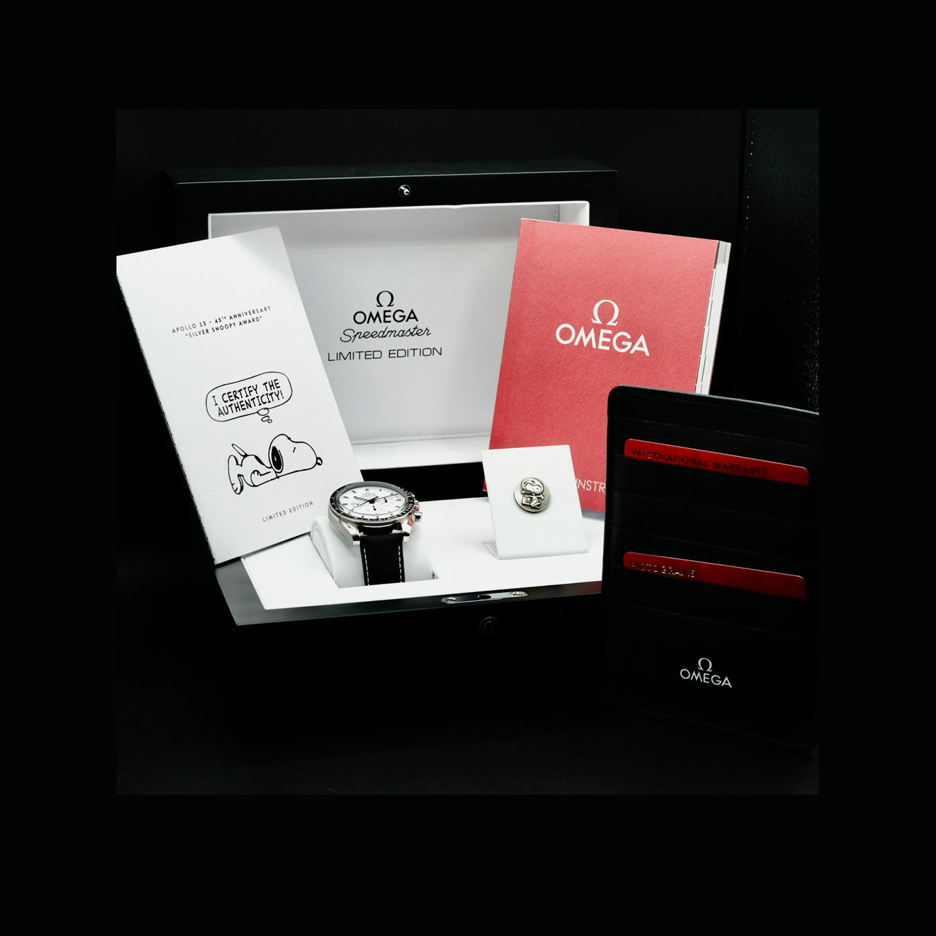 Omega 311.32.42.30.04.003 Speedmaster Snoopy