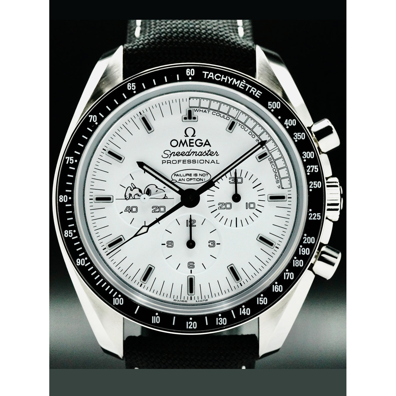 Omega 311.32.42.30.04.003 Speedmaster Snoopy