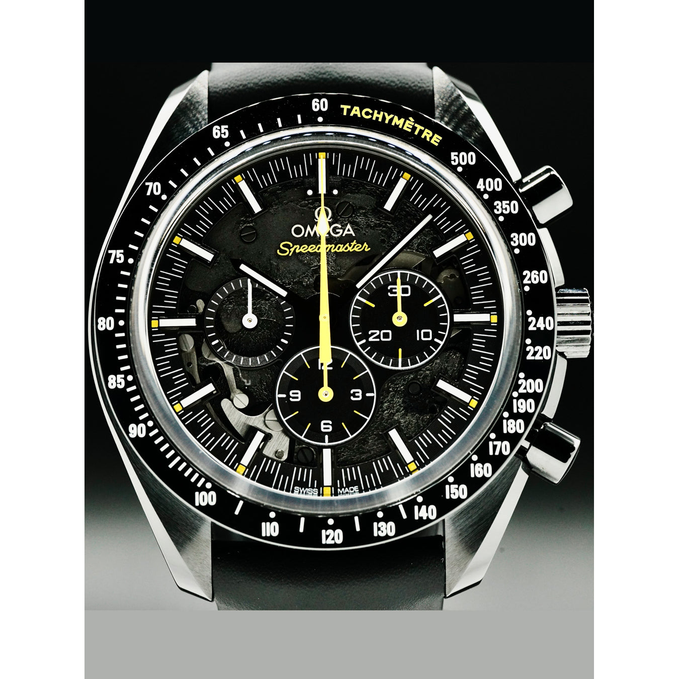 Omega 311.92.44.30.01.001 Speedmaster Moonwatch Dark Side of the Moon Apollo 8