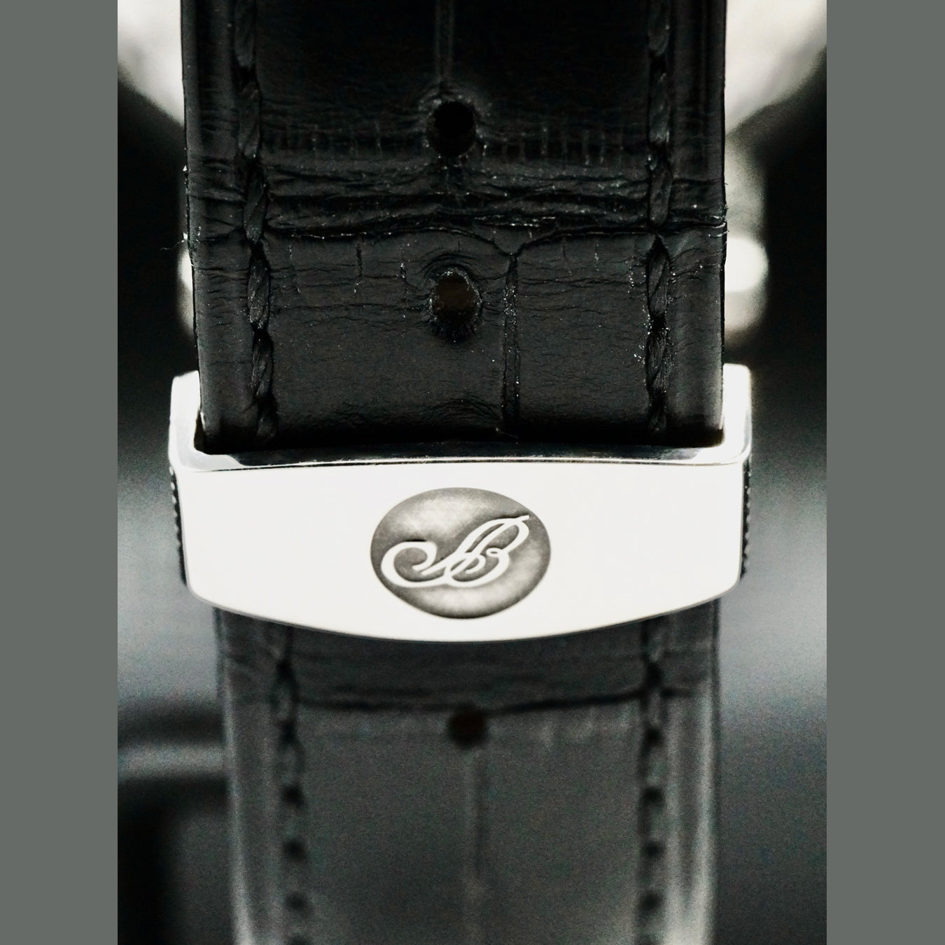 Breguet 5717PT/US/9ZU Classique Hora Mundi
