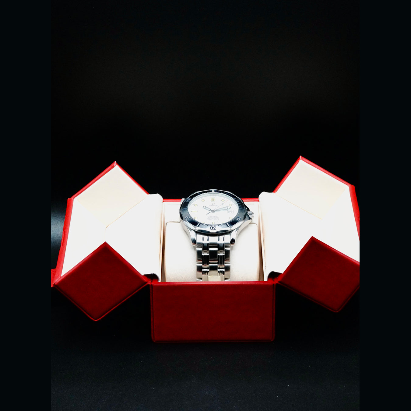 Omega Seamaster 2532.20.00 Polar White Dial 41mm