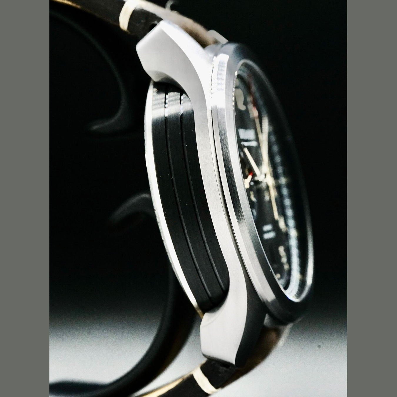 Bremont ALT1-C Griffon RS black dial