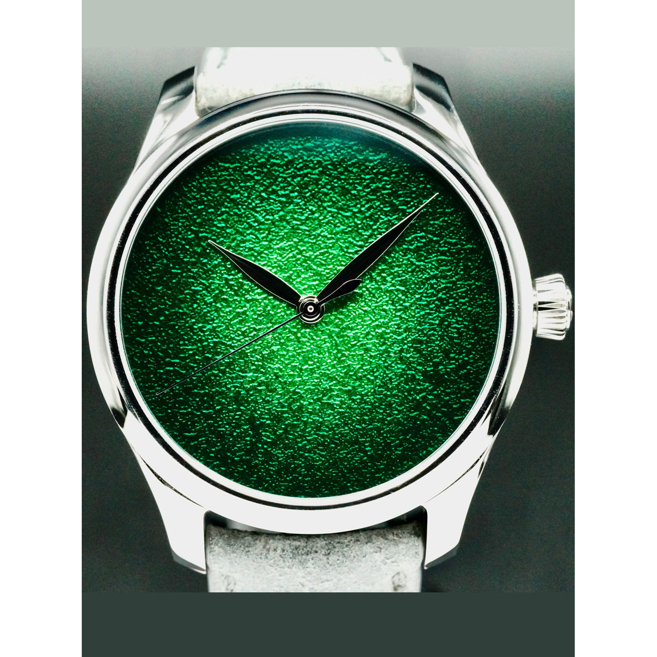 H. Moser & Cie. 1200-1233 Endeavor Center Seconds Concept Lime Green