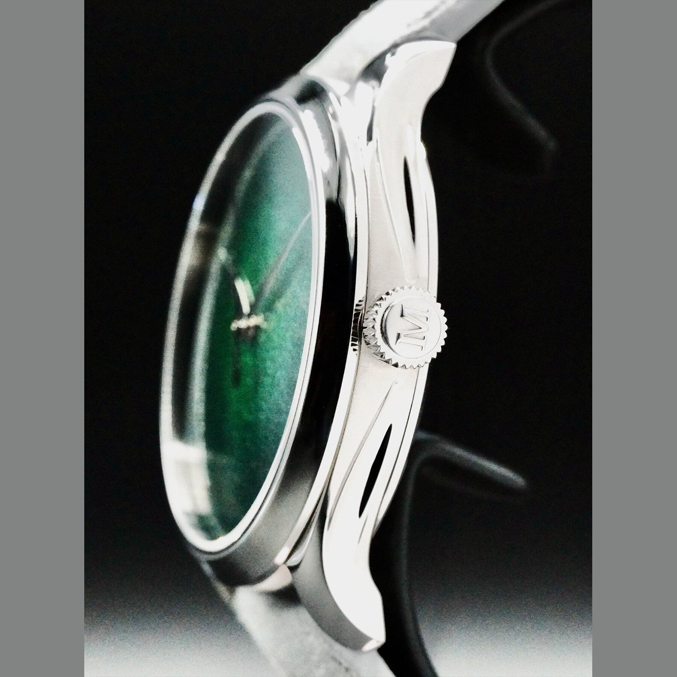 H. Moser & Cie. 1200-1233 Endeavor Center Seconds Concept Lime Green