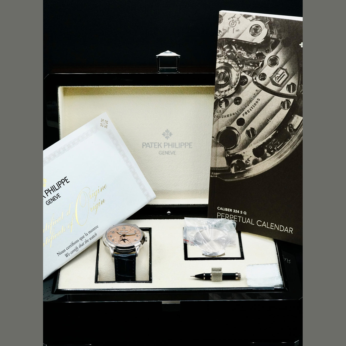 Patek Philippe 5320G-011