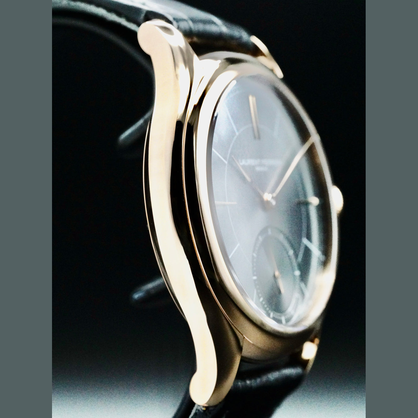 Laurent Ferrier LCF004.R5.AR7.1 Classic Micro Rotor Red Gold Sunburst Slate Grey