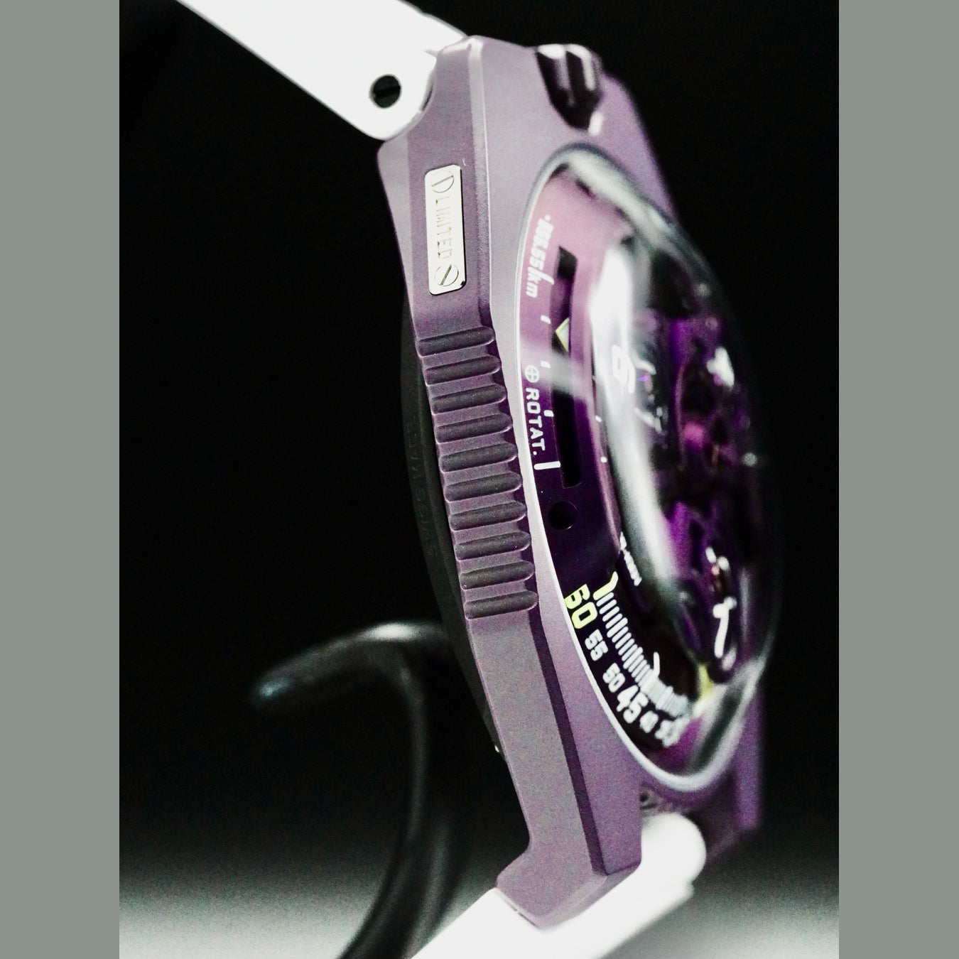 Urwerk UR-100V Violet on White Rubber Strap