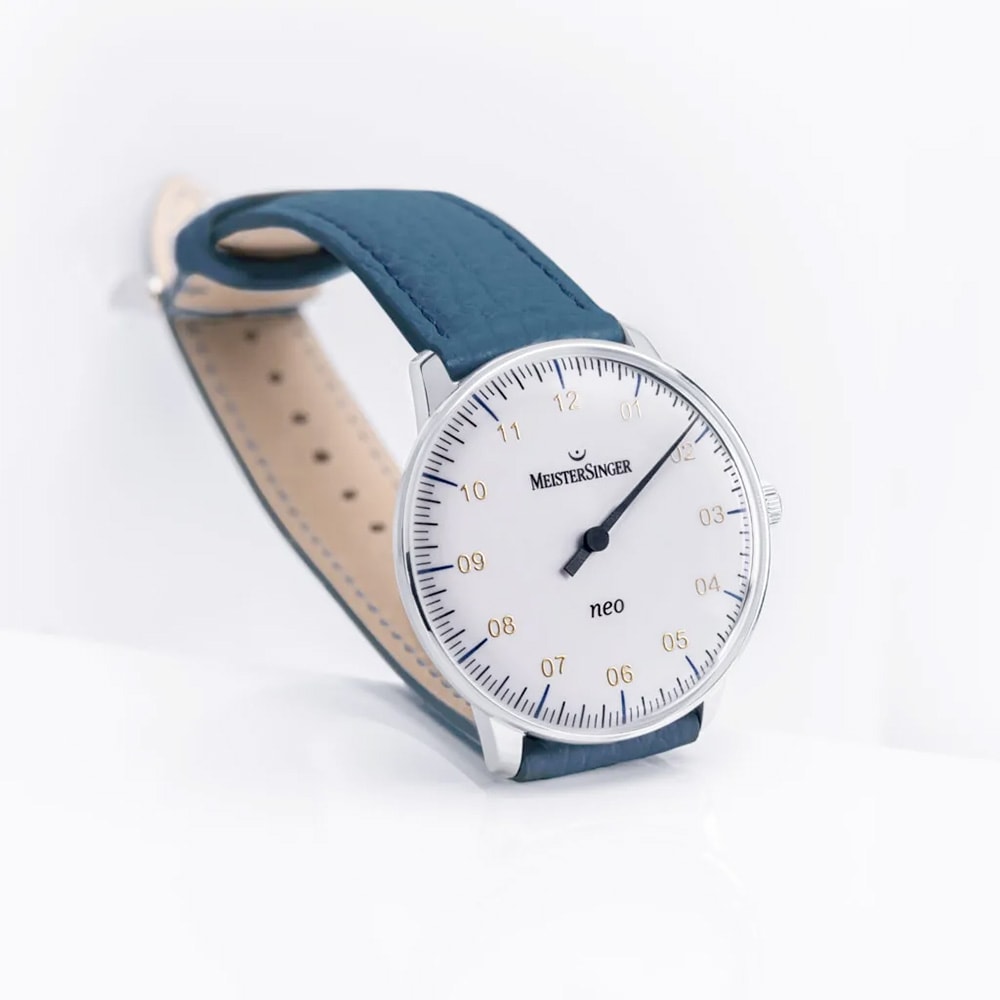 MeisterSinger NES901G Neo White with Sapphire Glas