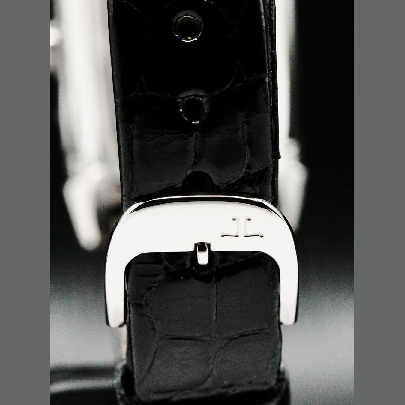 Jaeger LeCoultre 296.8.74 Reverso Gran Sport Diamond Bezel