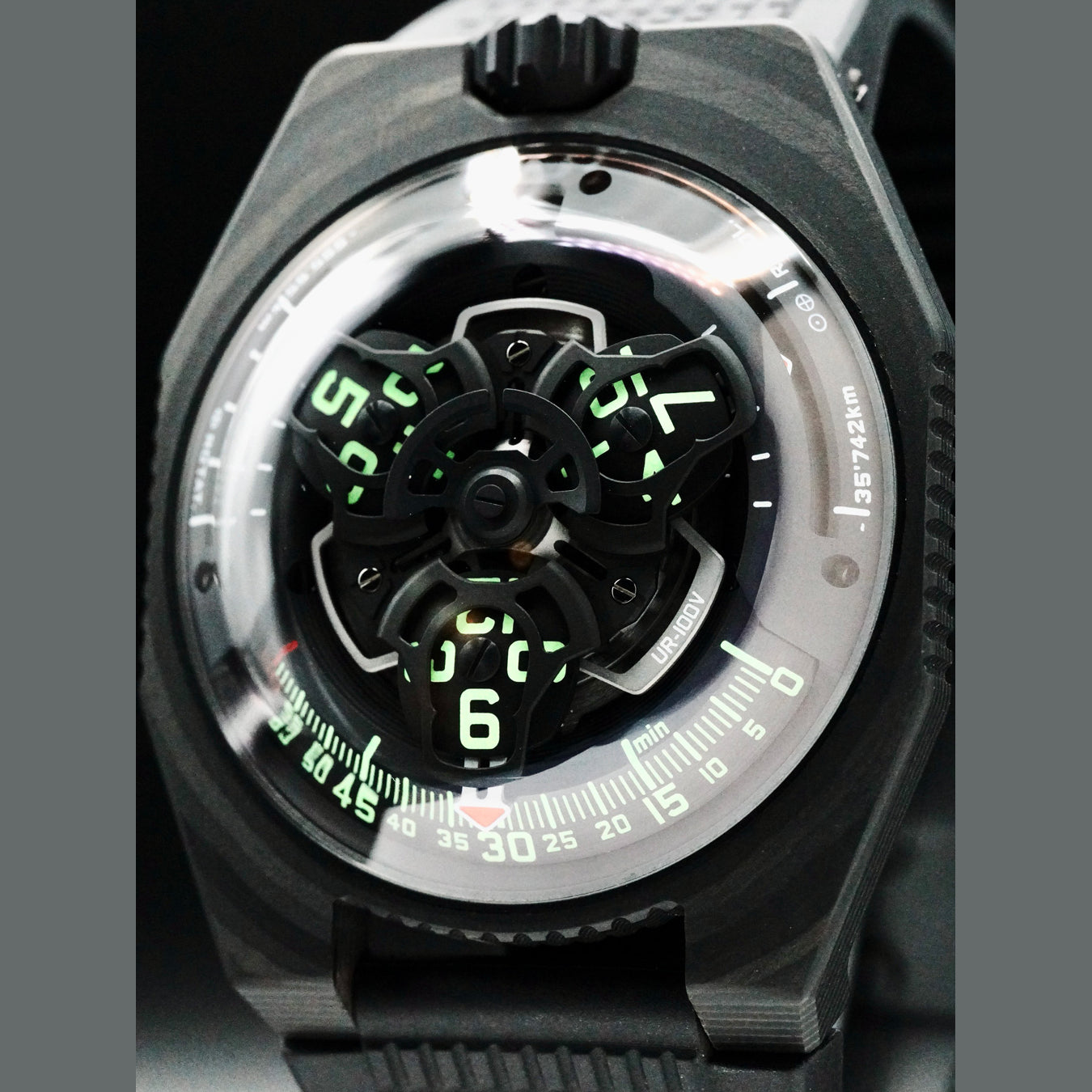 Urwerk UR-100V C52