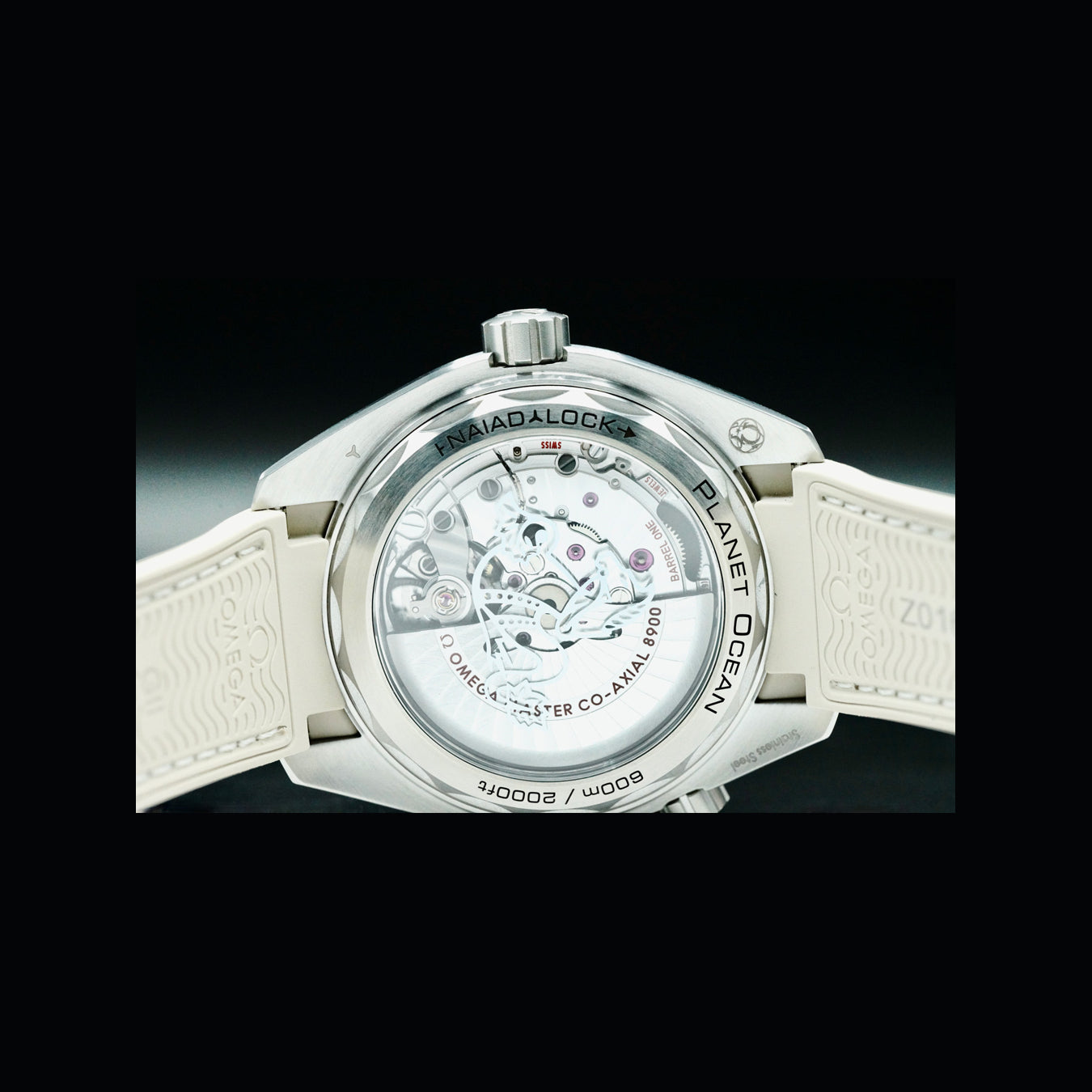 Omega 215.32.44.21.09.001 Planet Ocean Seamaster 600M Beige