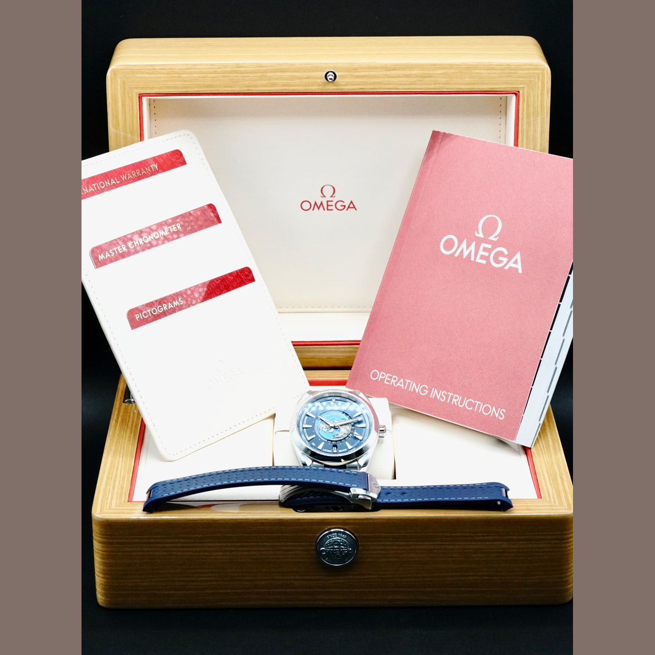 Omega 220.12.43.22.03.001 Seamaster Aqua Terra 150m GMT World Timer 43mm