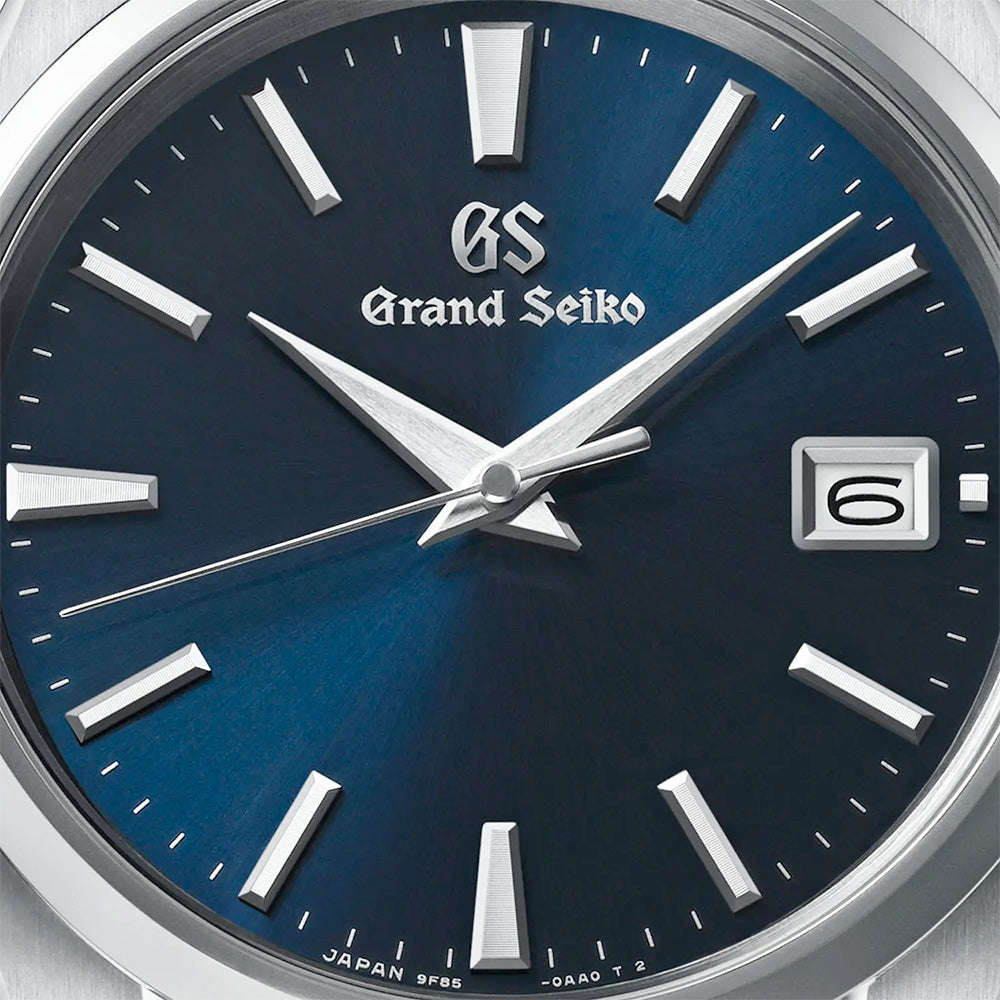 Grand Seiko SBGP013 - Exquisite Timepieces