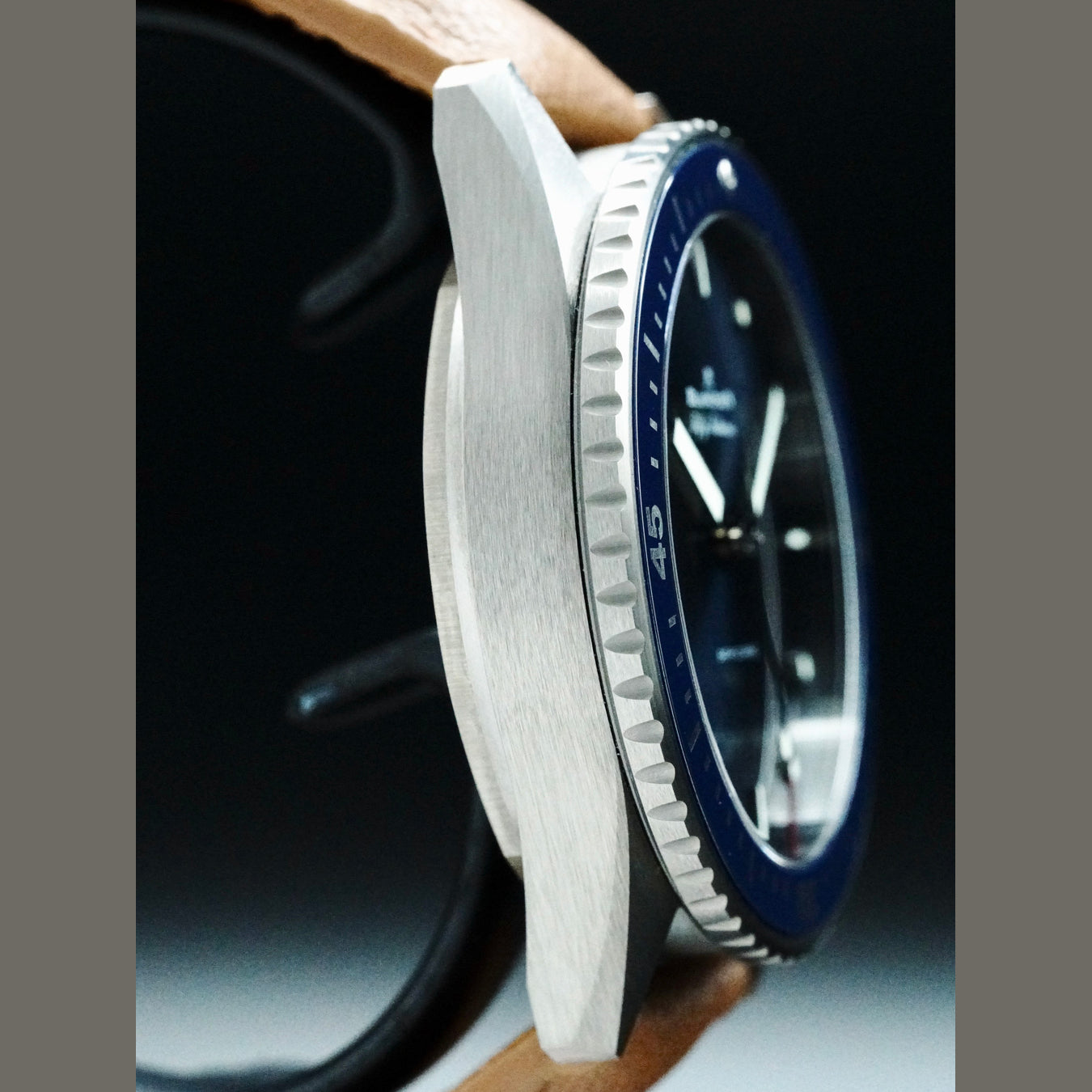 Blancpain 5000 0240 O52A Fifty Fathoms Bathyscape Grey Ceramic Blue Dial