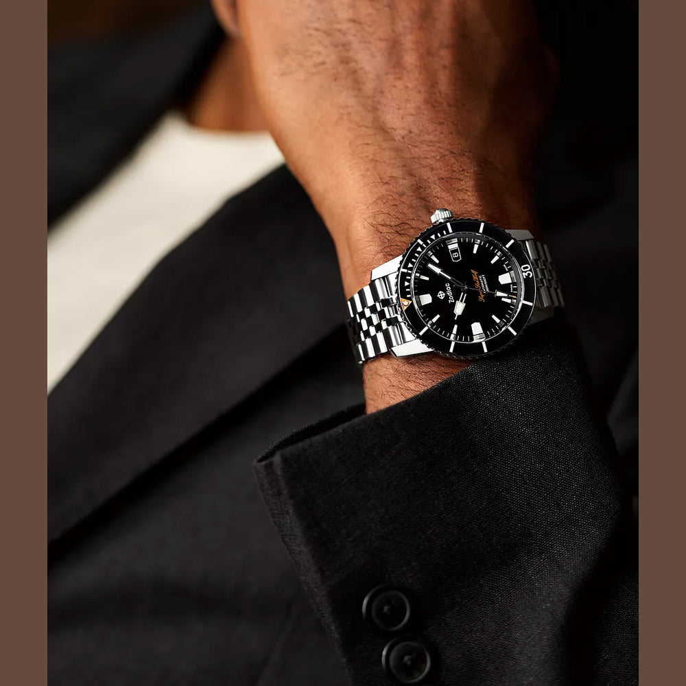 Zodiac ZO9296 Super Sea Wolf Compression Diver – Exquisite Timepieces