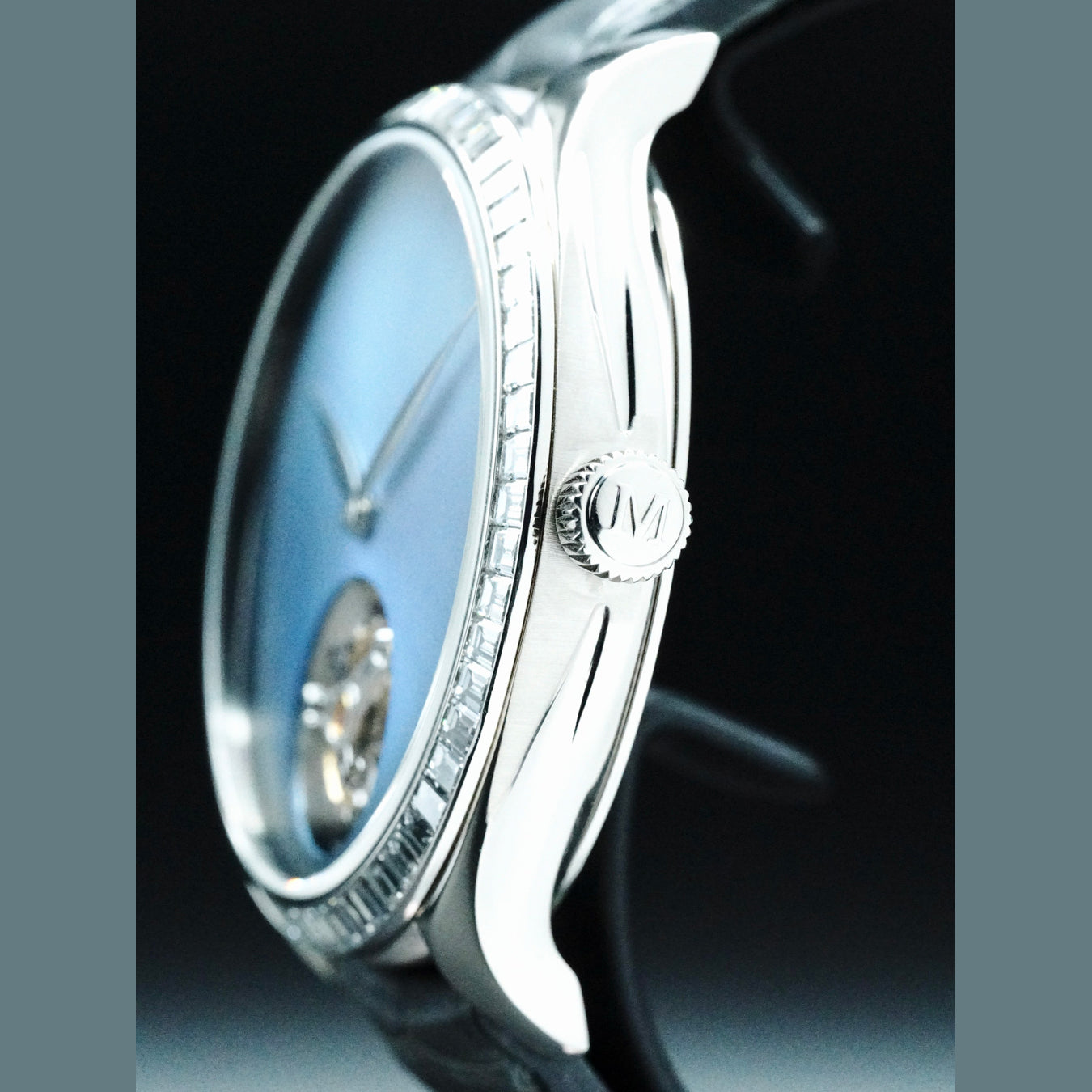 H. Moser & Cie. 1804-0202 Endeavour Tourbillon Funky Blue