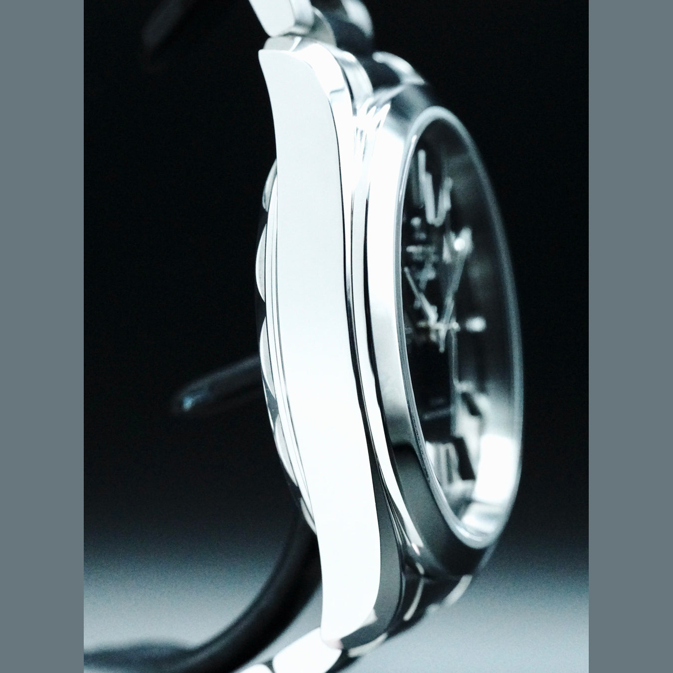 Omega 220.10.38.20.01.004 Seamaster Aqua Terra 150M 38mm Black Steel on Bracelet