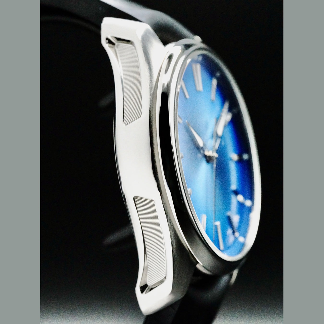 H. Moser & Cie 3200-1217 Pioneer Centre Seconds Artic Blue Fume Dial