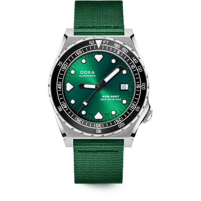 DOXA Sub 600T Sea Emerald 861.10.131.26-N on NATO Strap
