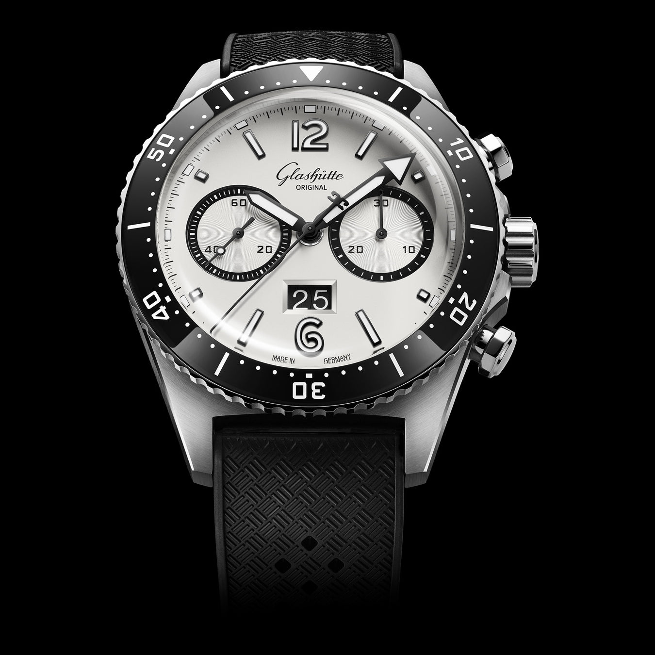 Glashütte Original SeaQ Chronograph "Panda" on Black Rubber Strap 1-37-23-03-80-06