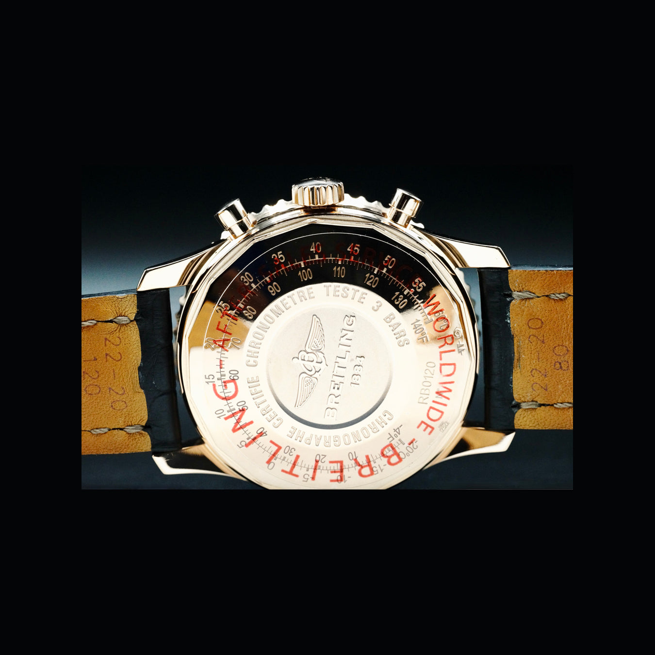 Breitling RB012012/BA49 Navitimer 01