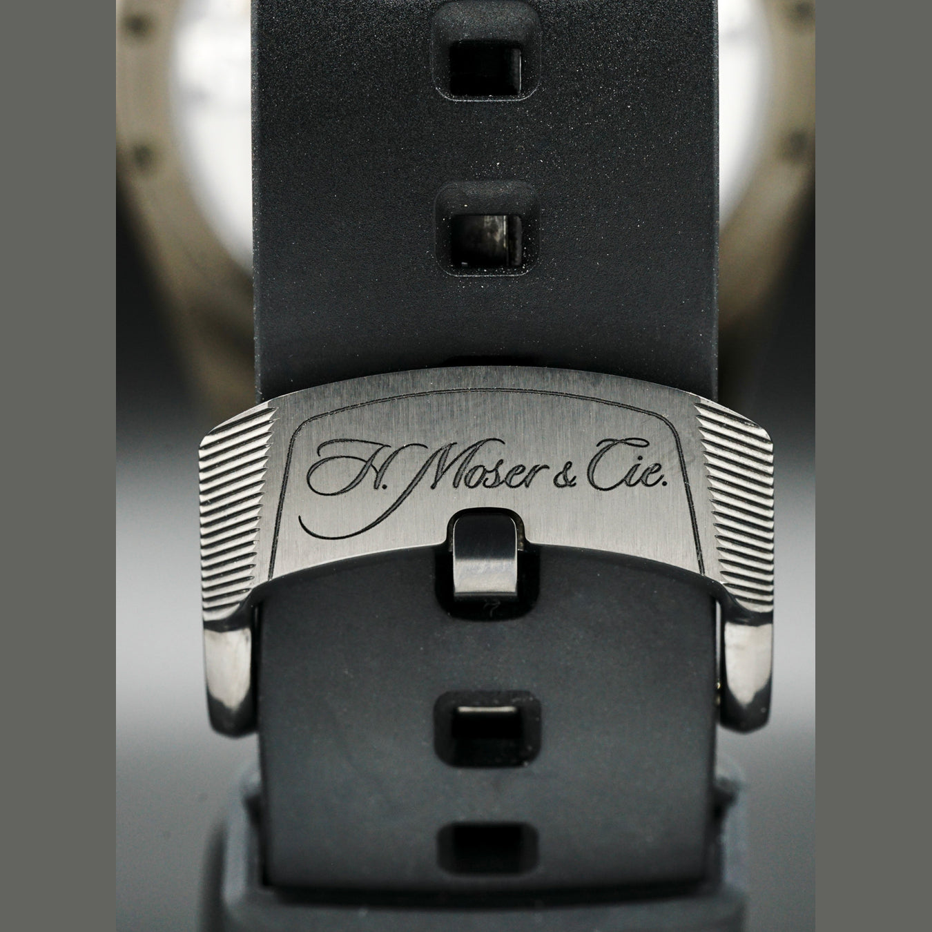 H. Moser & Cie. 3200-1205 Pioneer Centre Seconds Funky Blue Black Edition
