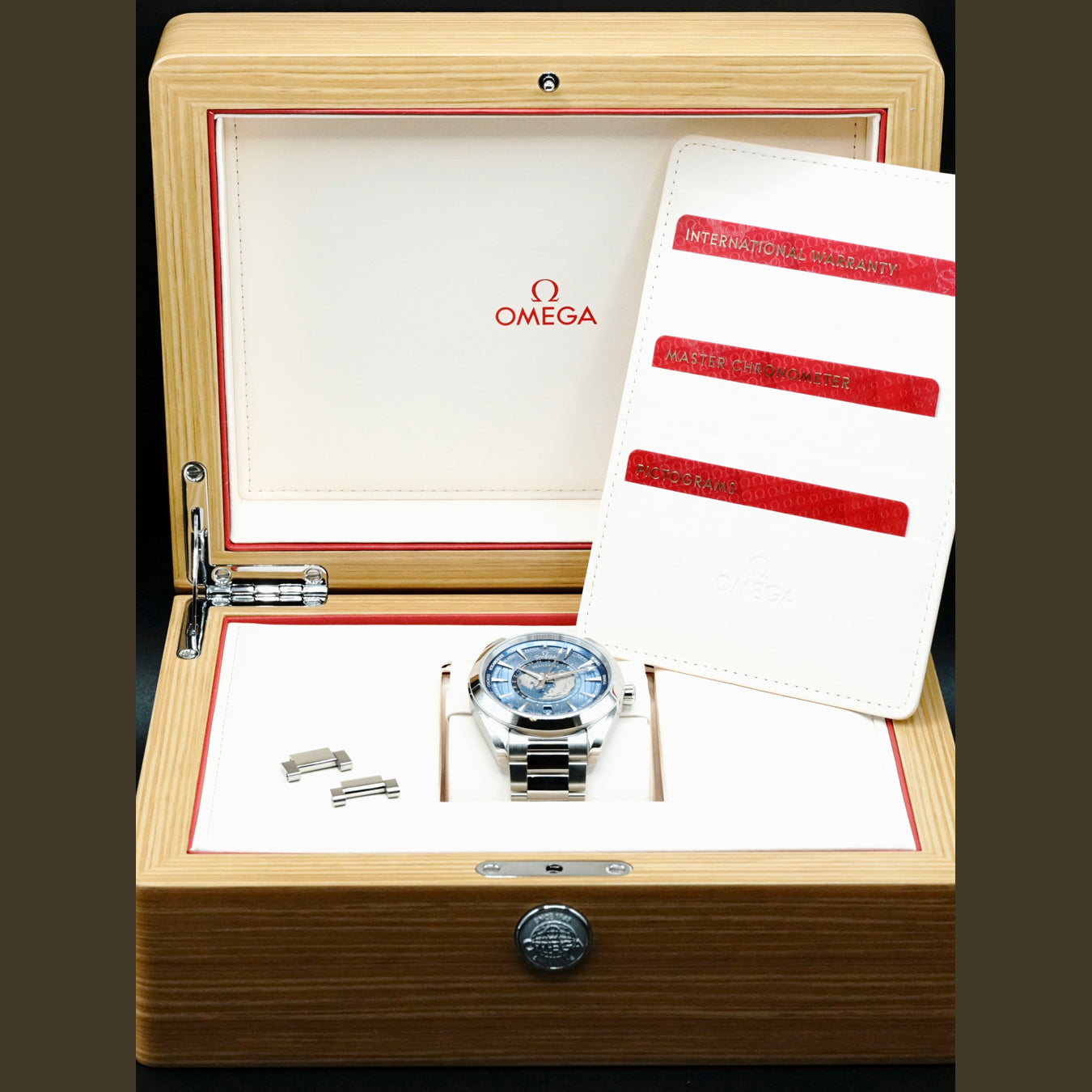 Omega 220.10.43.22.03.002 Seamaster Aqua Terra 150M Worldtimer Summer Blue on Bracelet