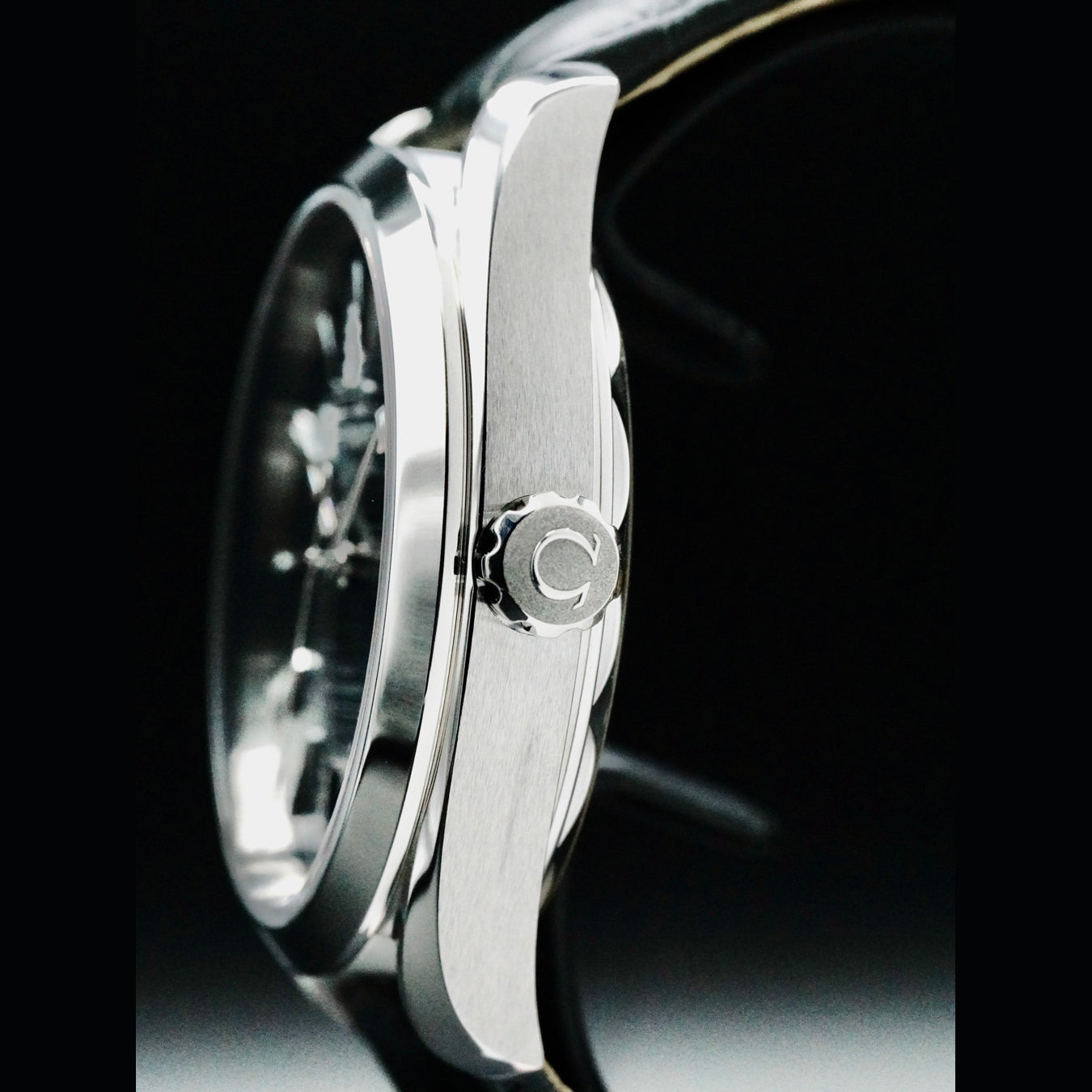 Omega 220.13.41.21.10.001 Aqua Terra 150M Green Dial on Strap